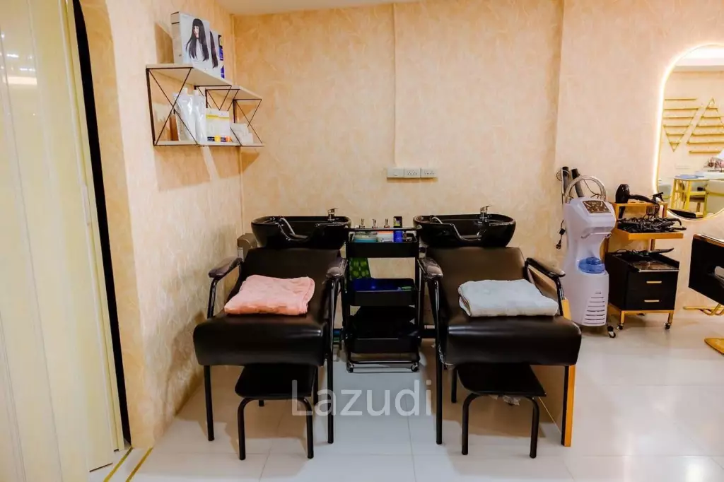 Modern Beauty Salon And Nail Bar for Sale