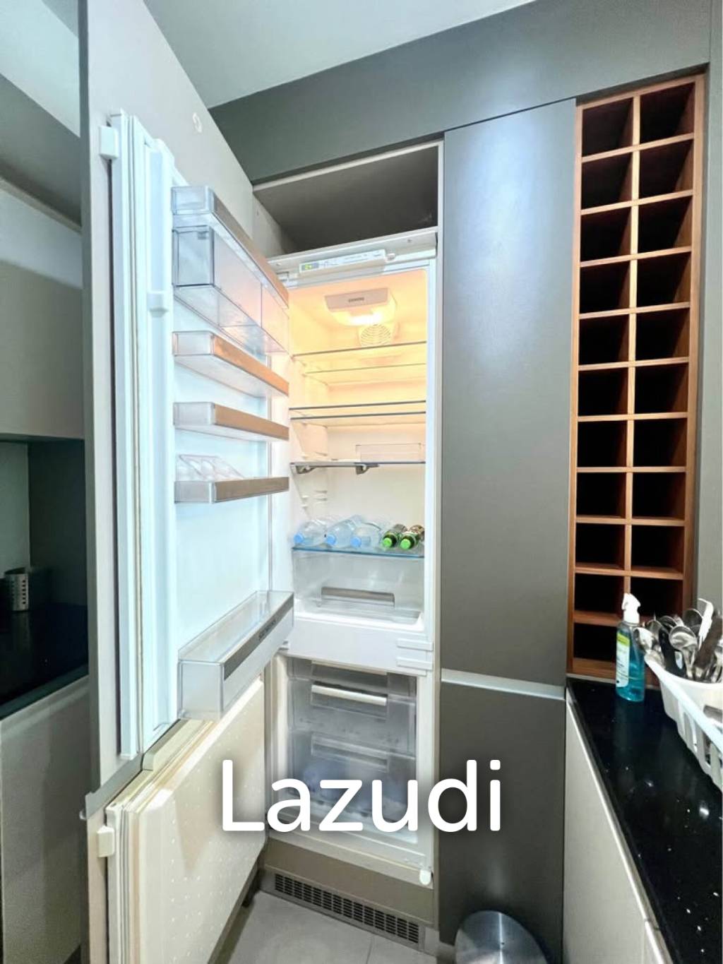 1 Bedroom 1 Bathroom 69 Sq.m The River Condominium