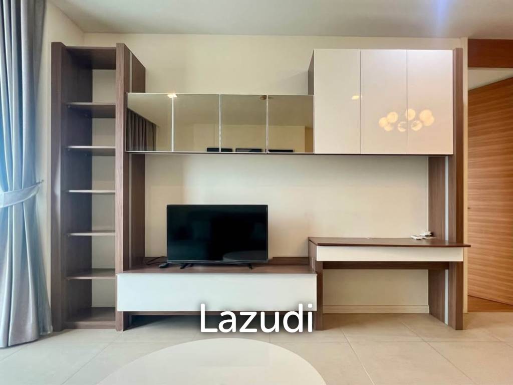 1 Bedroom 1 Bathroom 69 Sq.m The River Condominium