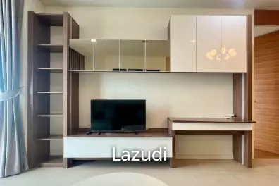 1 Bedroom 1 Bathroom 69 Sq.m The River Condominium