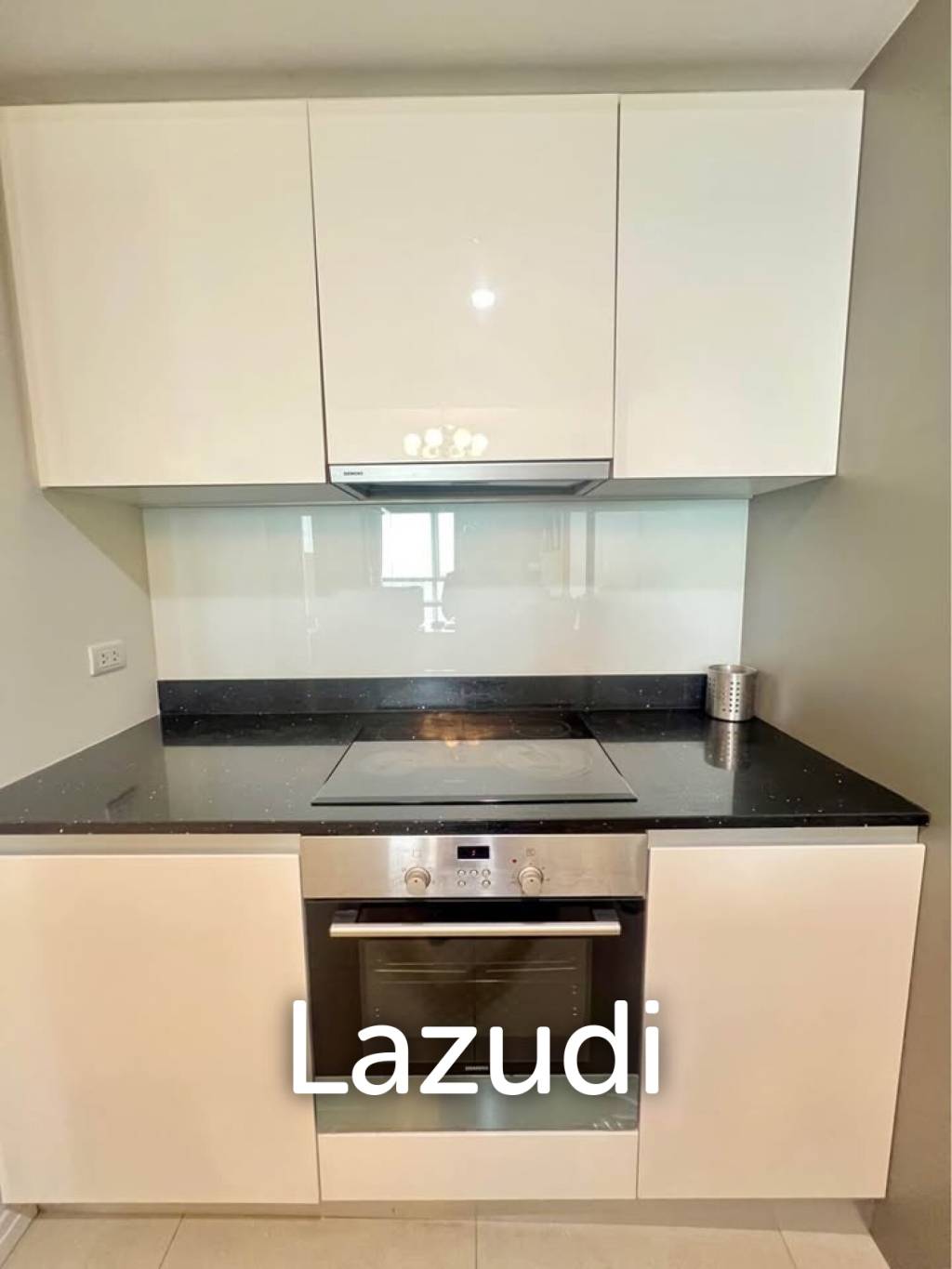 1 Bedroom 1 Bathroom 69 Sq.m The River Condominium