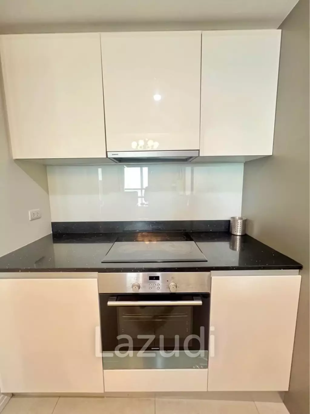 1 Bedroom 1 Bathroom 69 Sq.m The River Condominium
