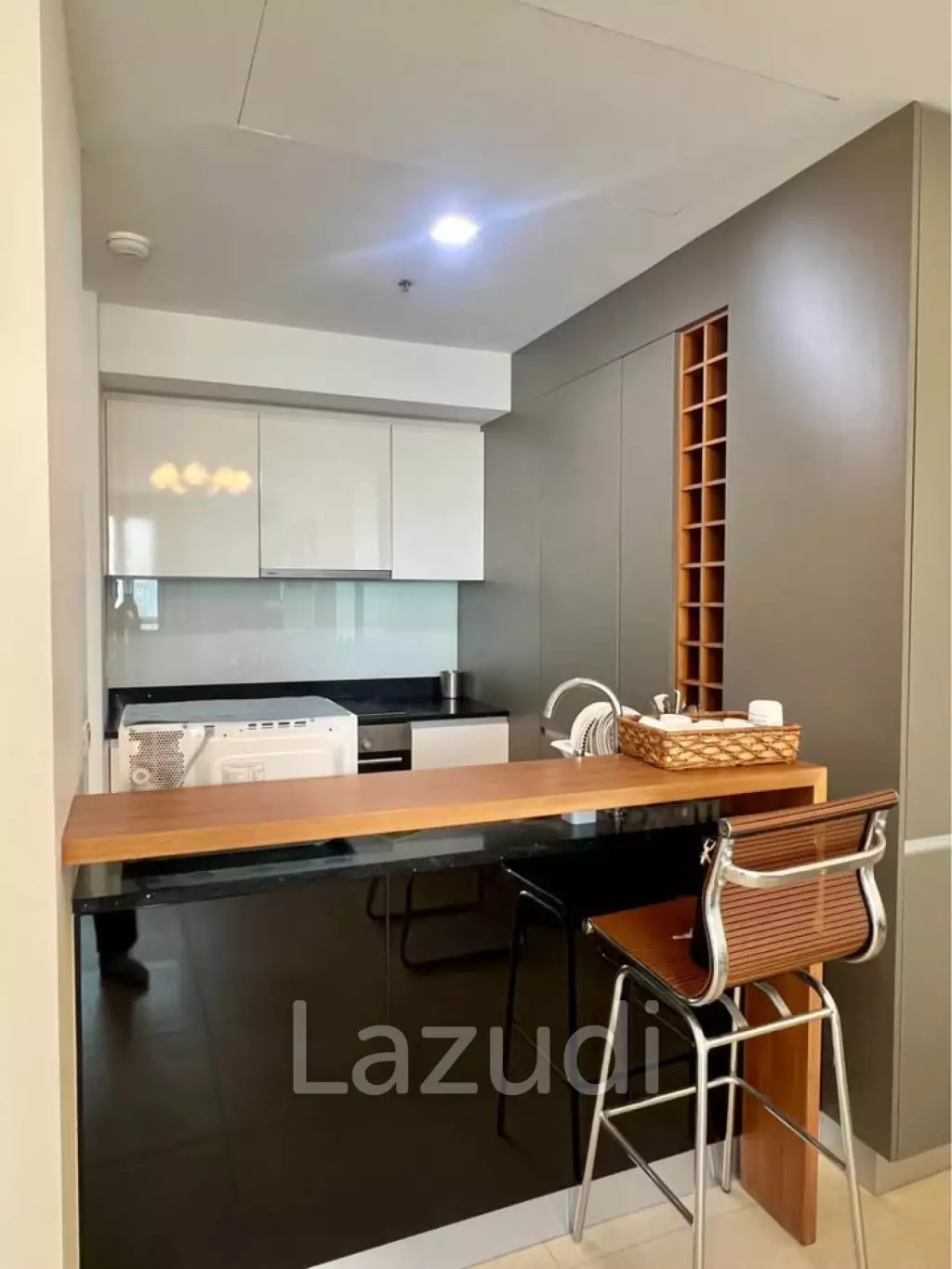 1 Bedroom 1 Bathroom 69 Sq.m The River Condominium