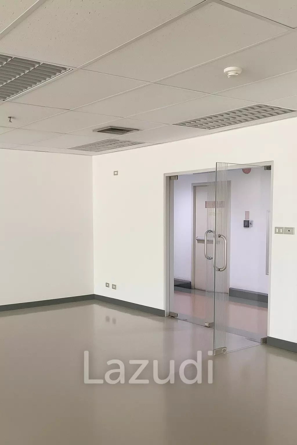 Modern Office Space in Central Bangkok