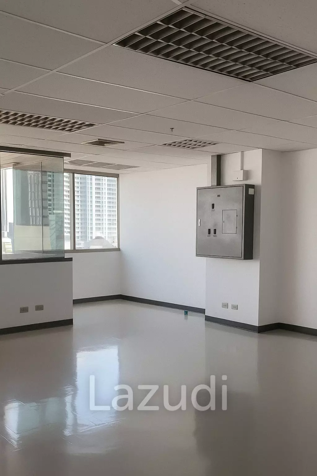 Modern Office Space in Central Bangkok