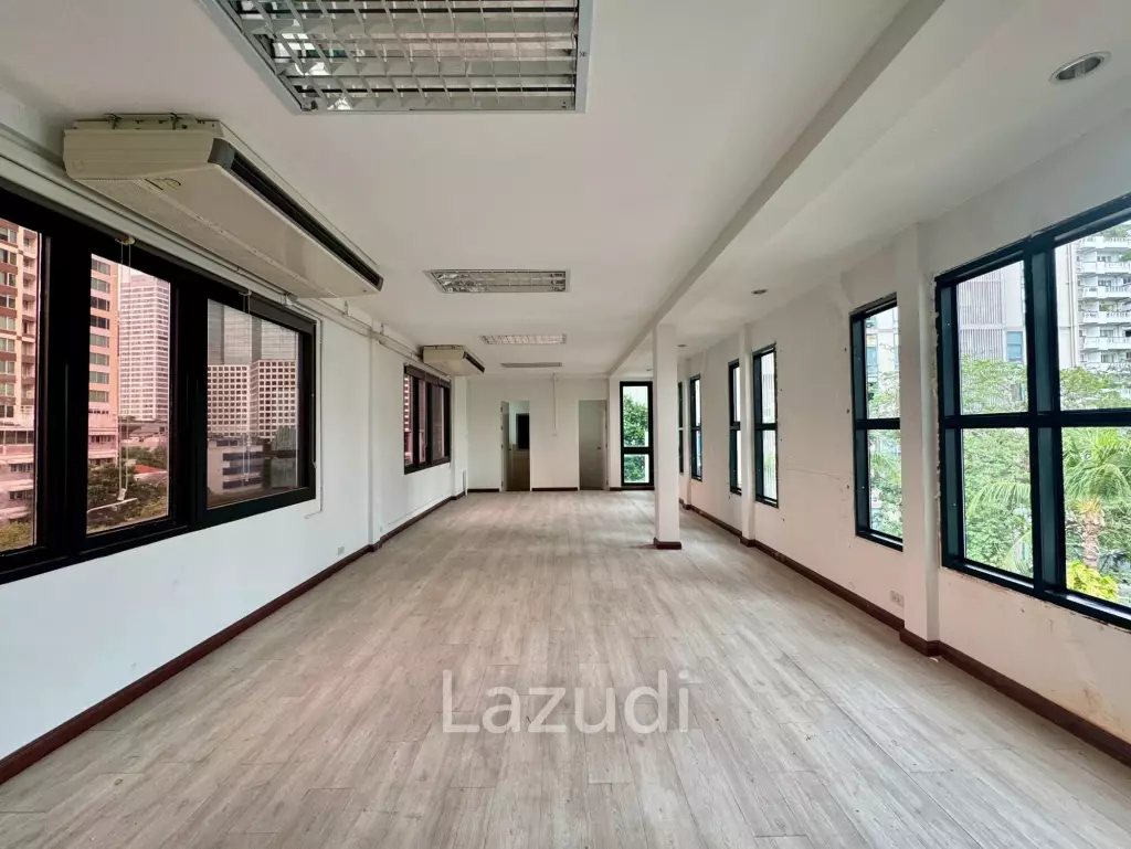 Prime Office Space in Thung Maha Mek Sathon Bangkok