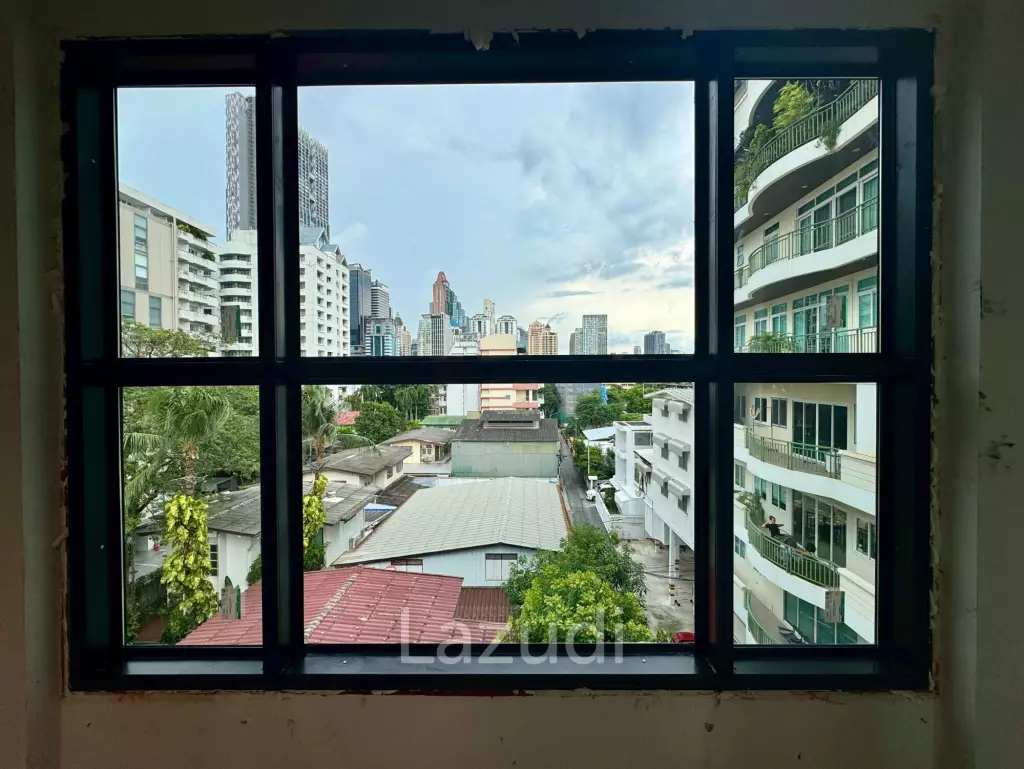 Prime Office Space in Thung Maha Mek Sathon Bangkok