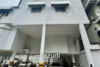 Spacious 5-Storey Building Sathorn