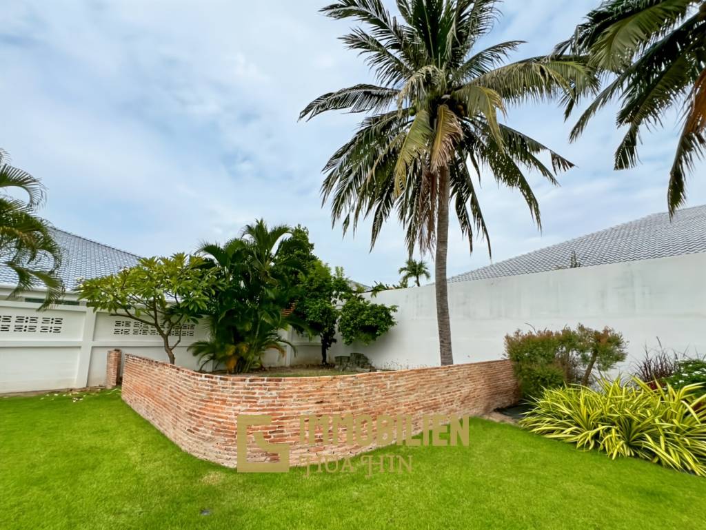 im Herzen von Hua Hin / 1.600 qm Grundstück / 5 Schlafzimmer