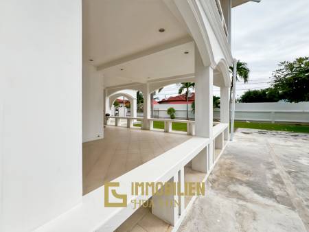 im Herzen von Hua Hin / 1.600 qm Grundstück / 5 Schlafzimmer