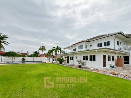 im Herzen von Hua Hin / 1.600 qm Grundstück / 5 Schlafzimmer