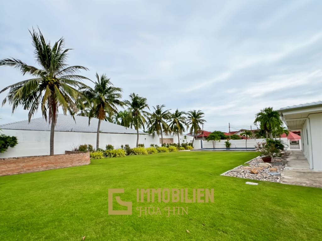 im Herzen von Hua Hin / 1.600 qm Grundstück / 5 Schlafzimmer