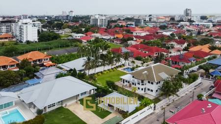 im Herzen von Hua Hin / 1.600 qm Grundstück / 5 Schlafzimmer