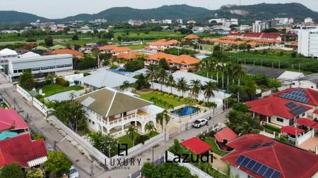 В самом сердце Хуа Хина / участок 1600 кв. м / 5 спален