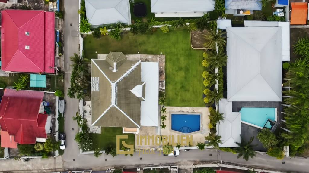 im Herzen von Hua Hin / 1.600 qm Grundstück / 5 Schlafzimmer