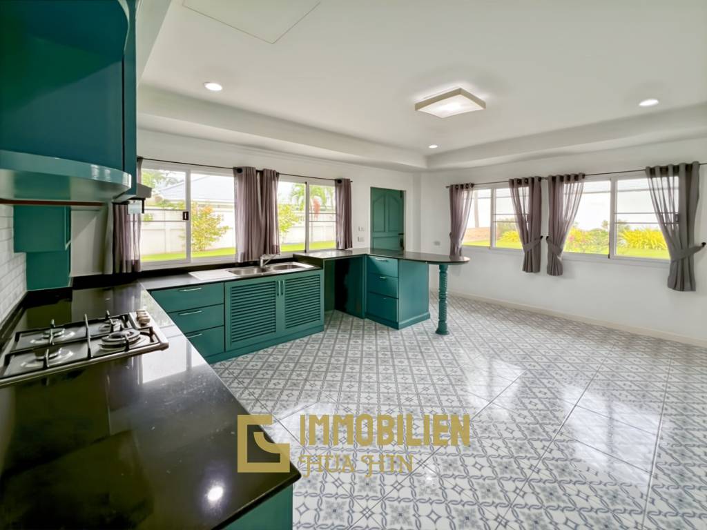 im Herzen von Hua Hin / 1.600 qm Grundstück / 5 Schlafzimmer