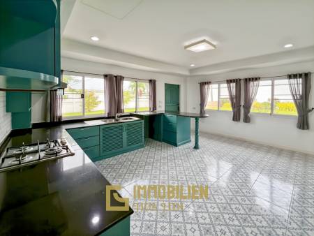 im Herzen von Hua Hin / 1.600 qm Grundstück / 5 Schlafzimmer