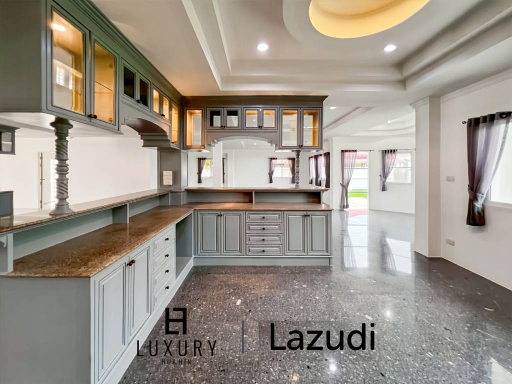 В самом сердце Хуа Хина / участок 1600 кв. м / 5 спален