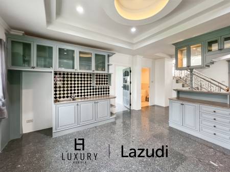 В самом сердце Хуа Хина / участок 1600 кв. м / 5 спален