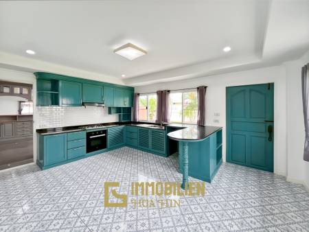 im Herzen von Hua Hin / 1.600 qm Grundstück / 5 Schlafzimmer