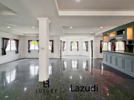 В самом сердце Хуа Хина / участок 1600 кв. м / 5 спален