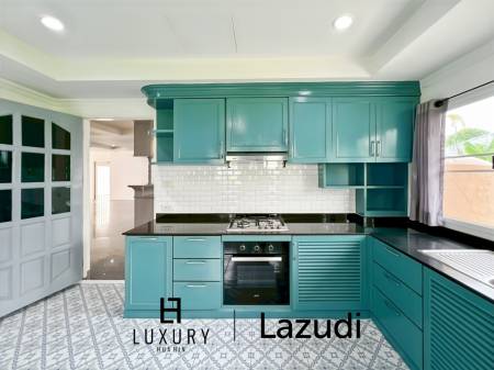 В самом сердце Хуа Хина / участок 1600 кв. м / 5 спален