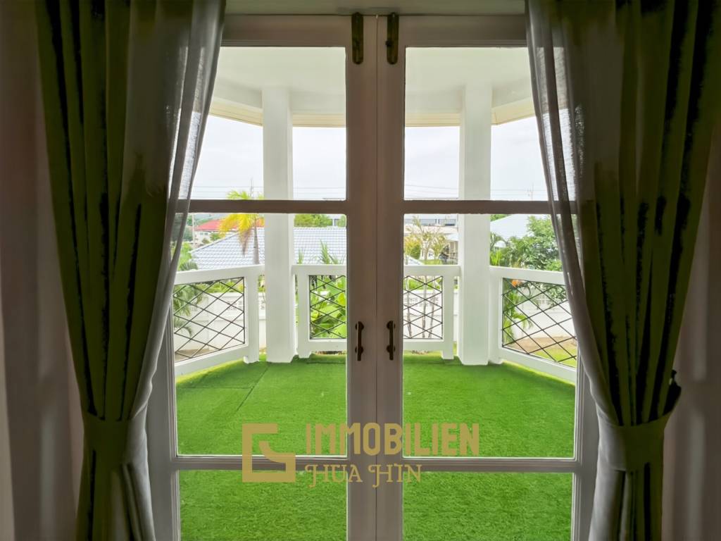 im Herzen von Hua Hin / 1.600 qm Grundstück / 5 Schlafzimmer