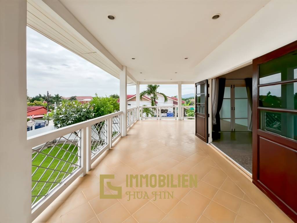 im Herzen von Hua Hin / 1.600 qm Grundstück / 5 Schlafzimmer