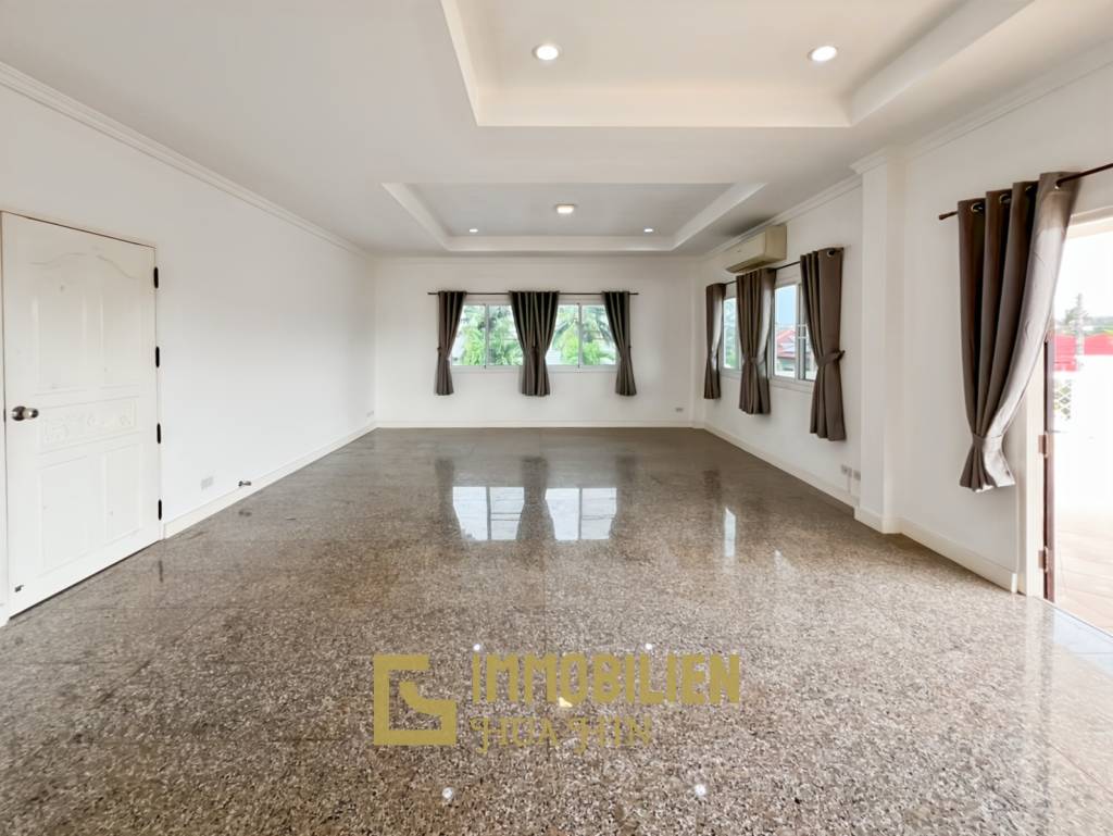 im Herzen von Hua Hin / 1.600 qm Grundstück / 5 Schlafzimmer