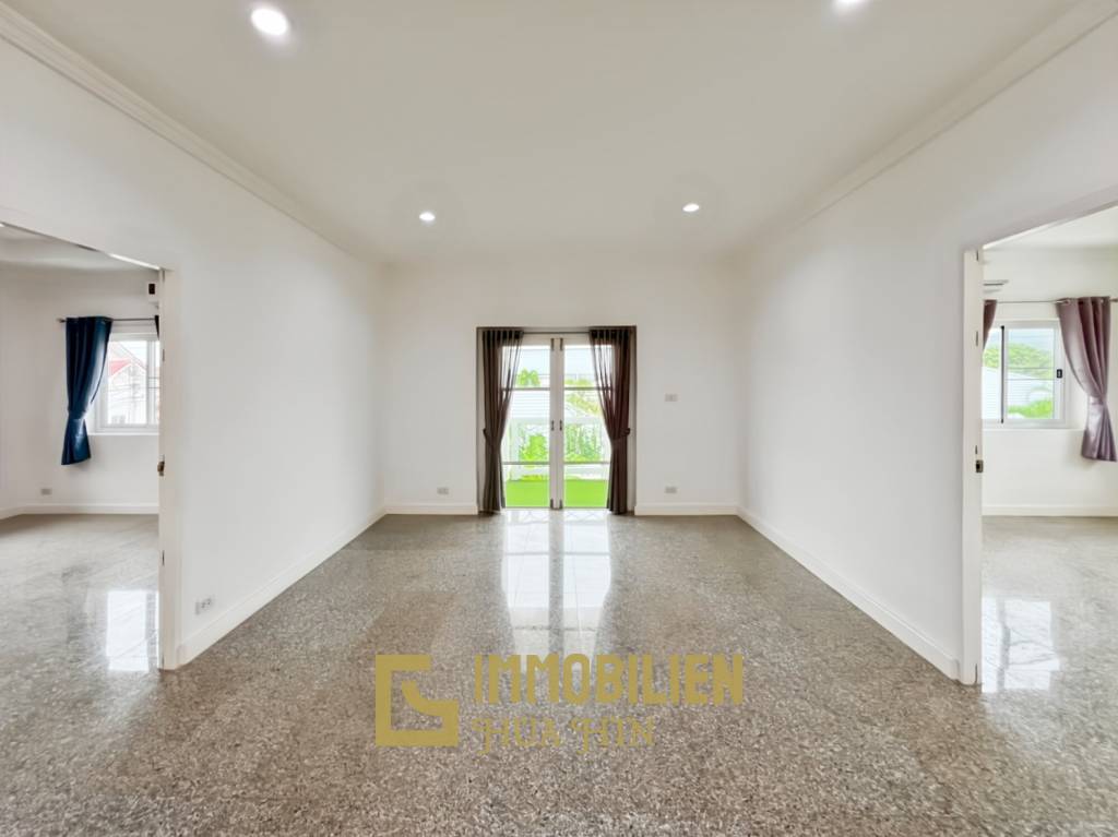 im Herzen von Hua Hin / 1.600 qm Grundstück / 5 Schlafzimmer