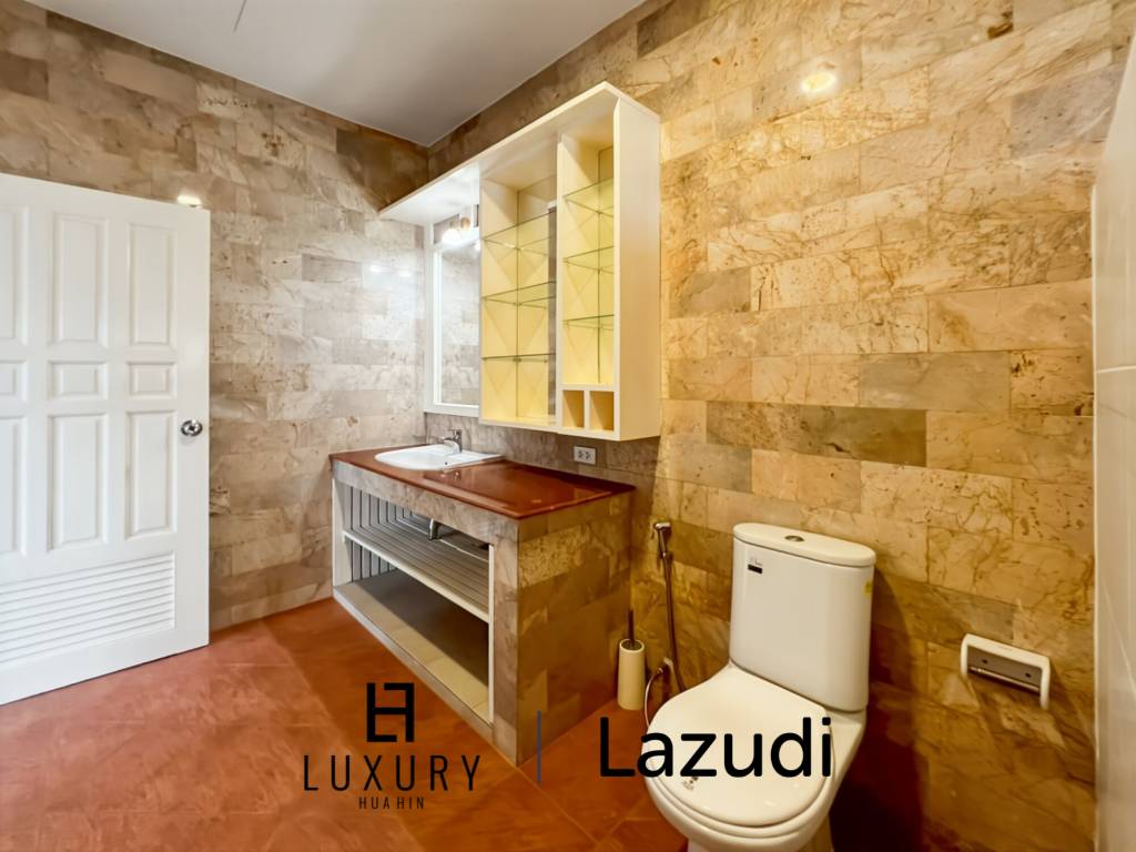 В самом сердце Хуа Хина / участок 1600 кв. м / 5 спален