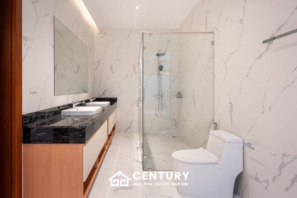 369 sqm luxury pool villa in Hin Lek Fai Hua Hin