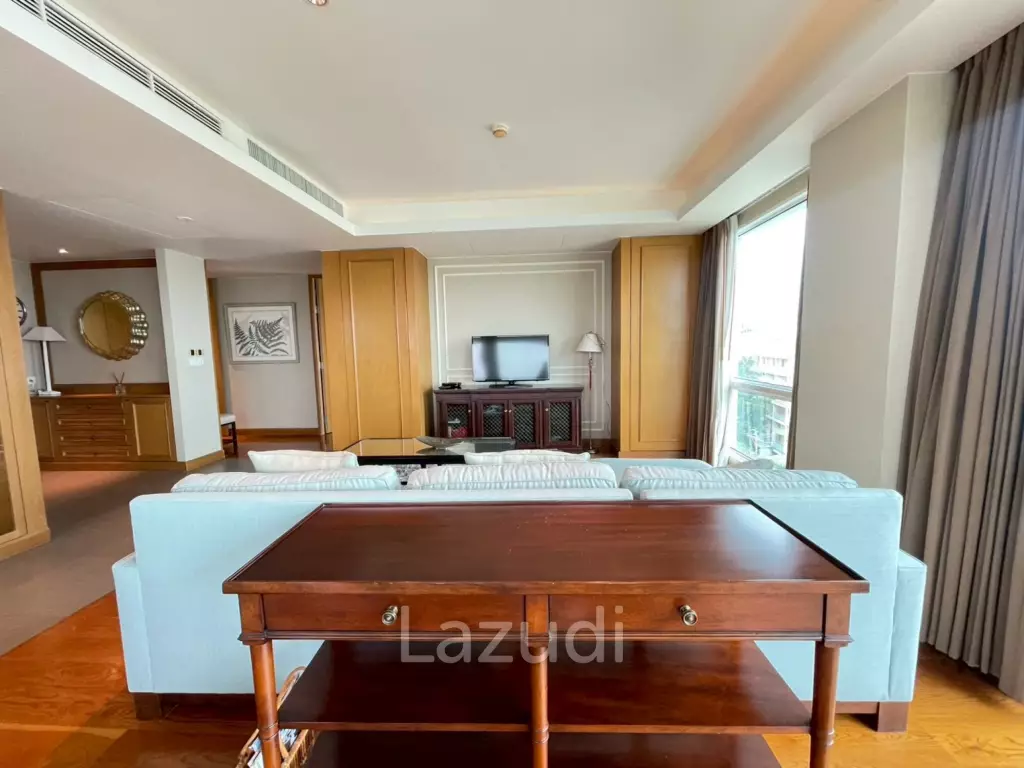 Amari Residence: 3 Bedroom Condo with Sea View