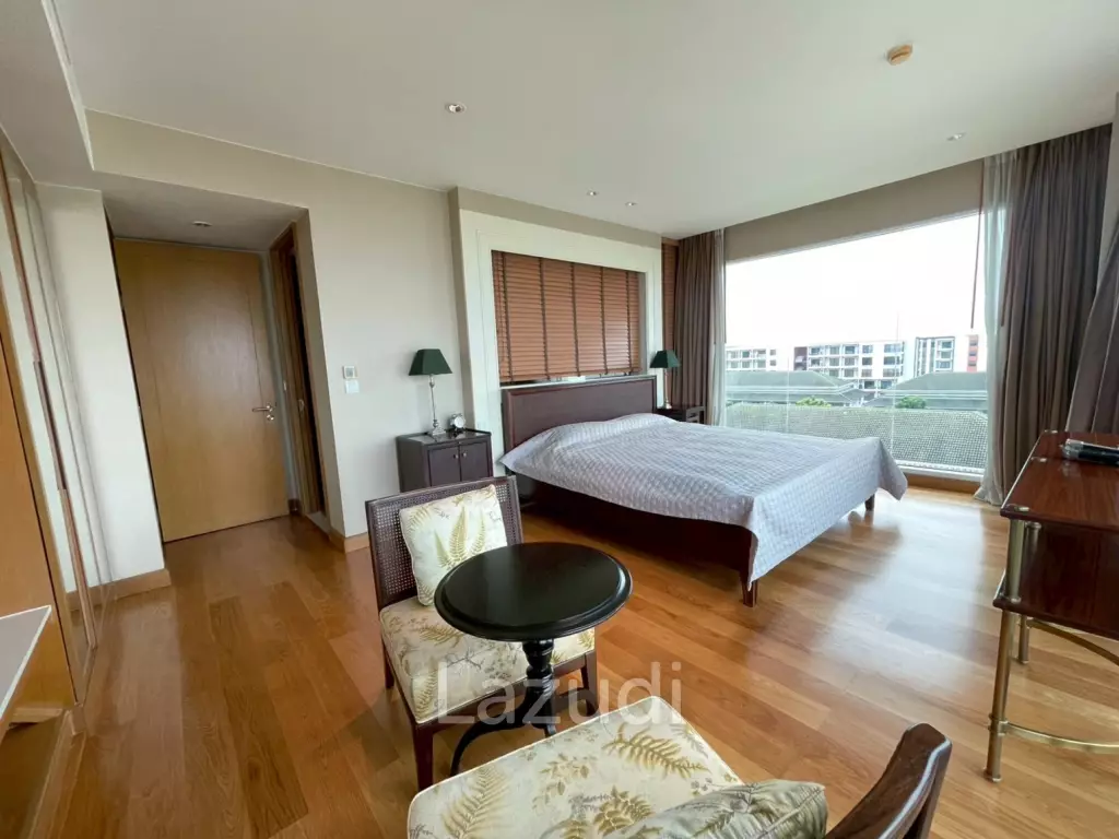 Amari Residence: 3 Bedroom Condo with Sea View