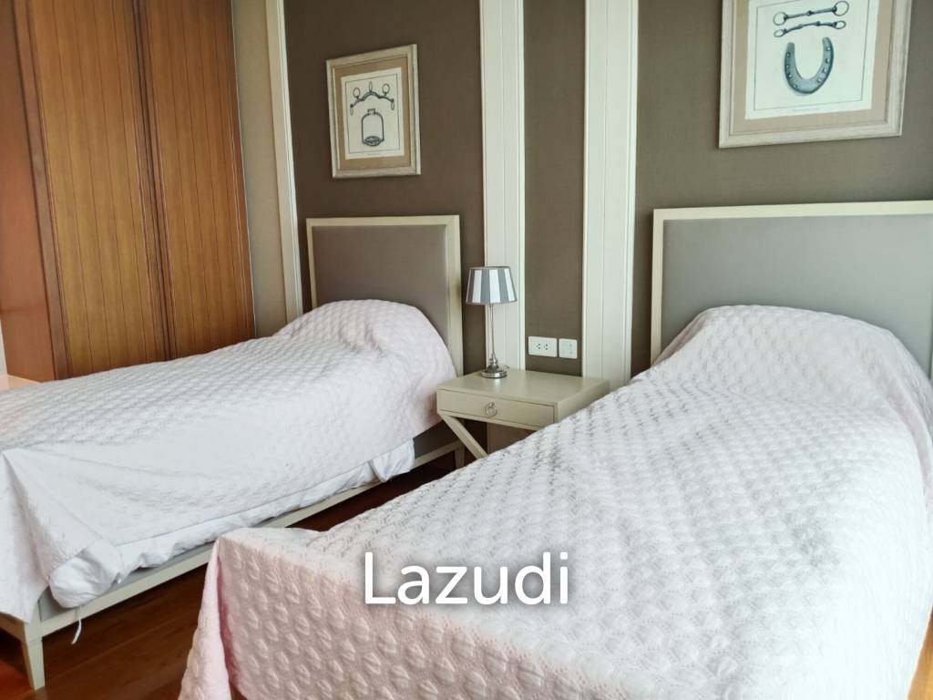Amari Residence: 3 Bedroom Condo with Sea View