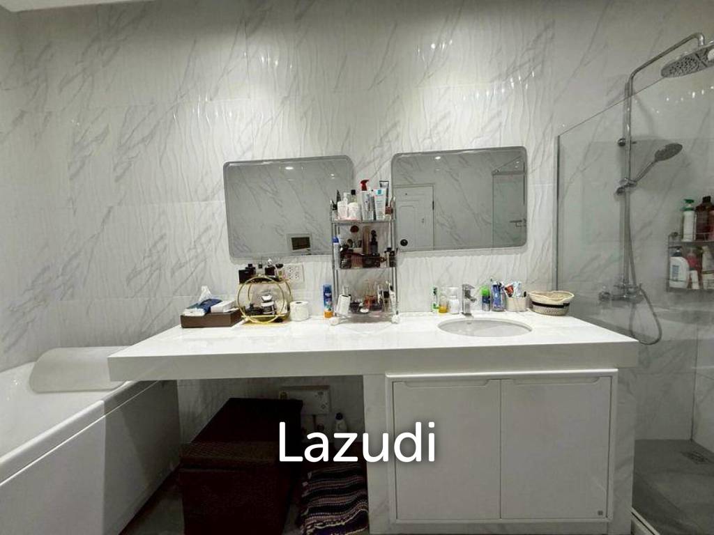 3 Bed 2 Bath 200 SQ.M. Eakmongkol Village 1