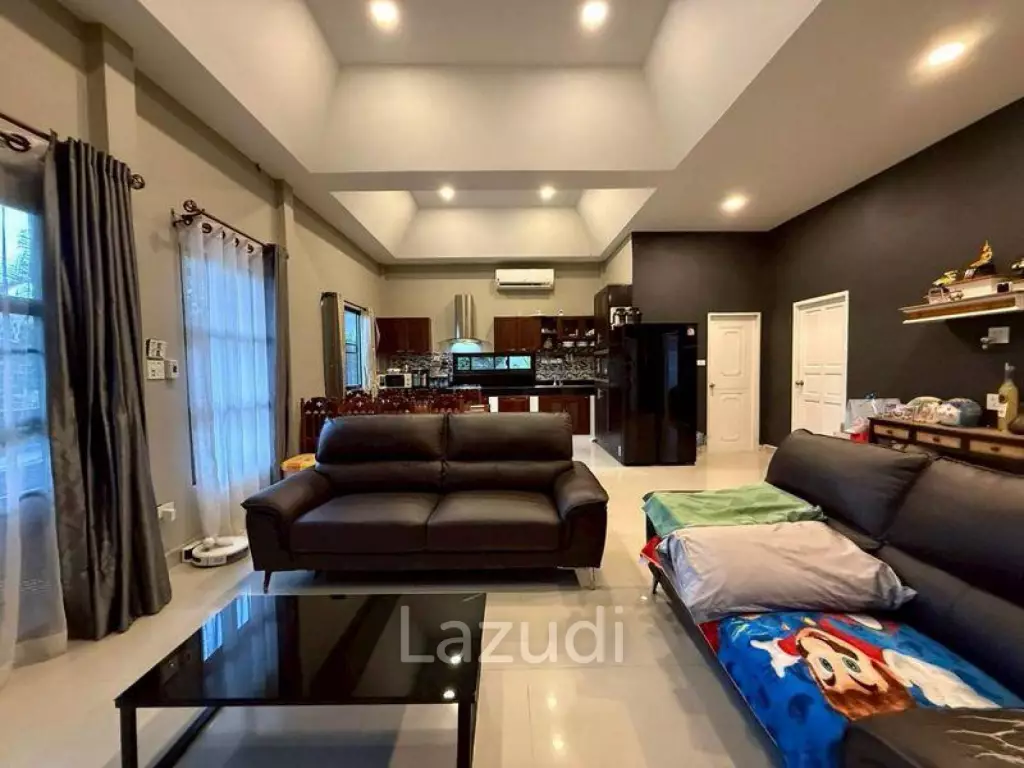 3 Bed 2 Bath 200 SQ.M. Eakmongkol Village 1