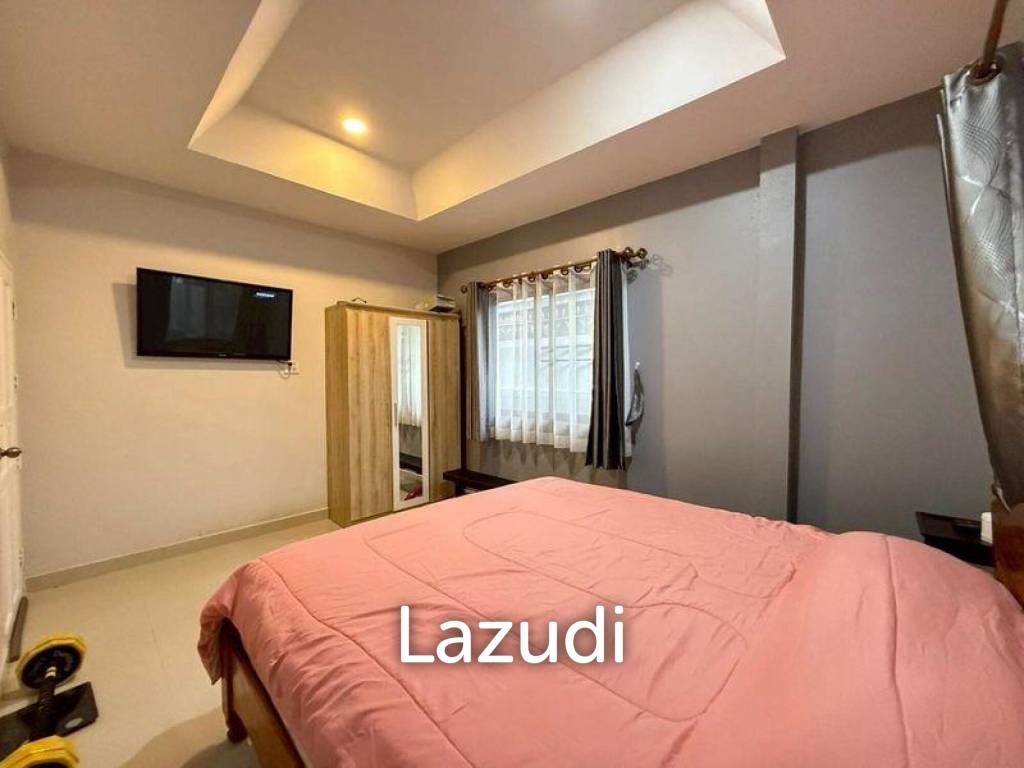 3 Bed 2 Bath 200 SQ.M. Eakmongkol Village 1