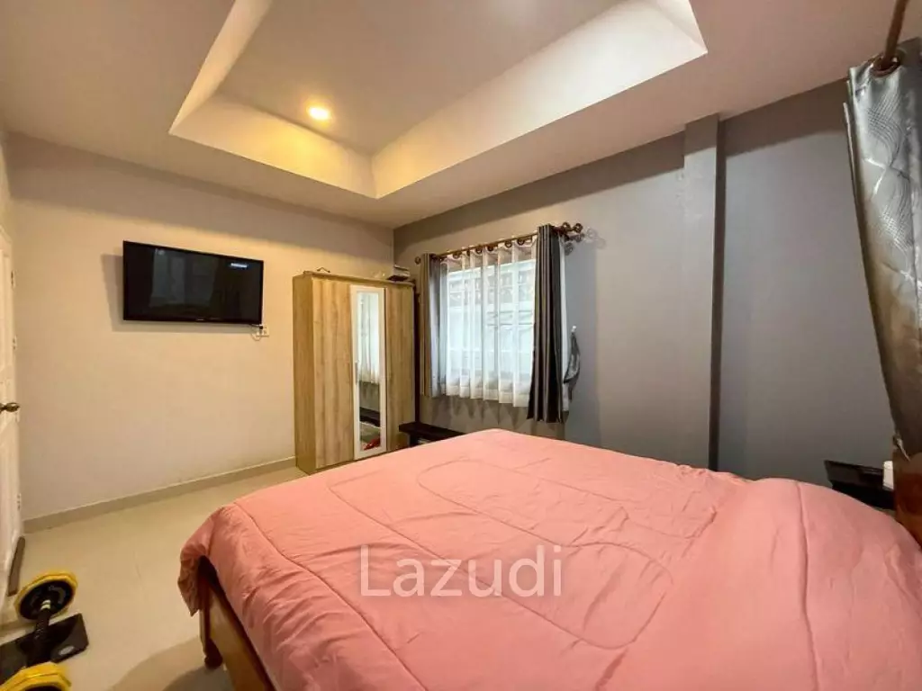 3 Bed 2 Bath 200 SQ.M. Eakmongkol Village 1