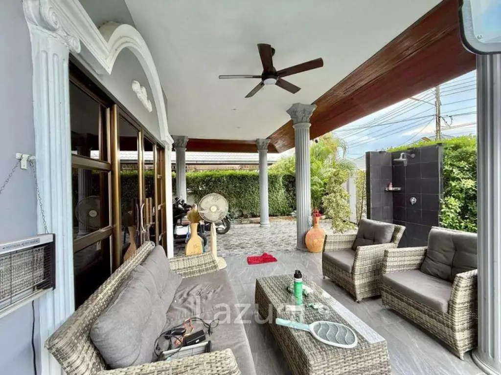 3 Bed 2 Bath 200 SQ.M. Eakmongkol Village 1