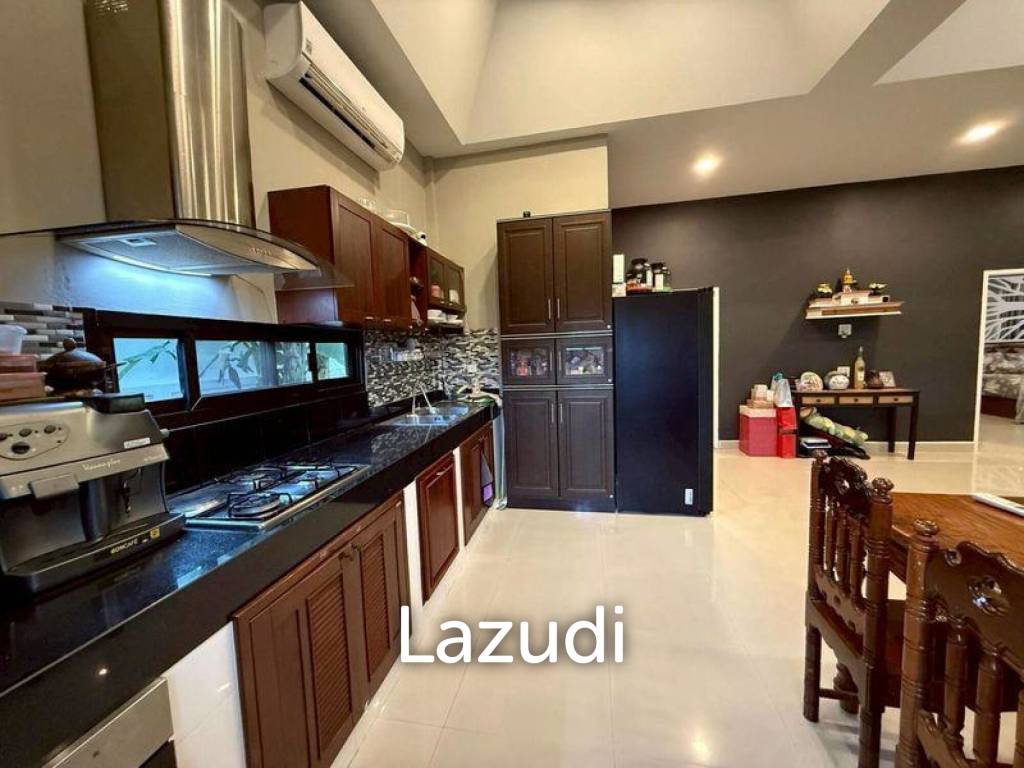 3 Bed 2 Bath 200 SQ.M. Eakmongkol Village 1