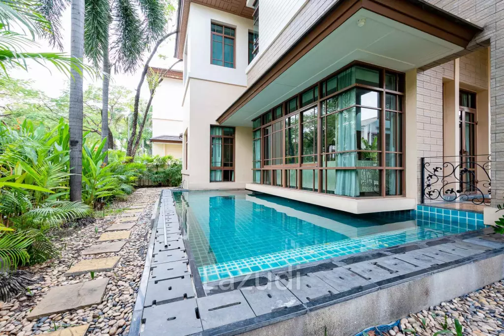 4 Bedroom 5 Bathroom 490 Sq.m Baan Sansiri 67