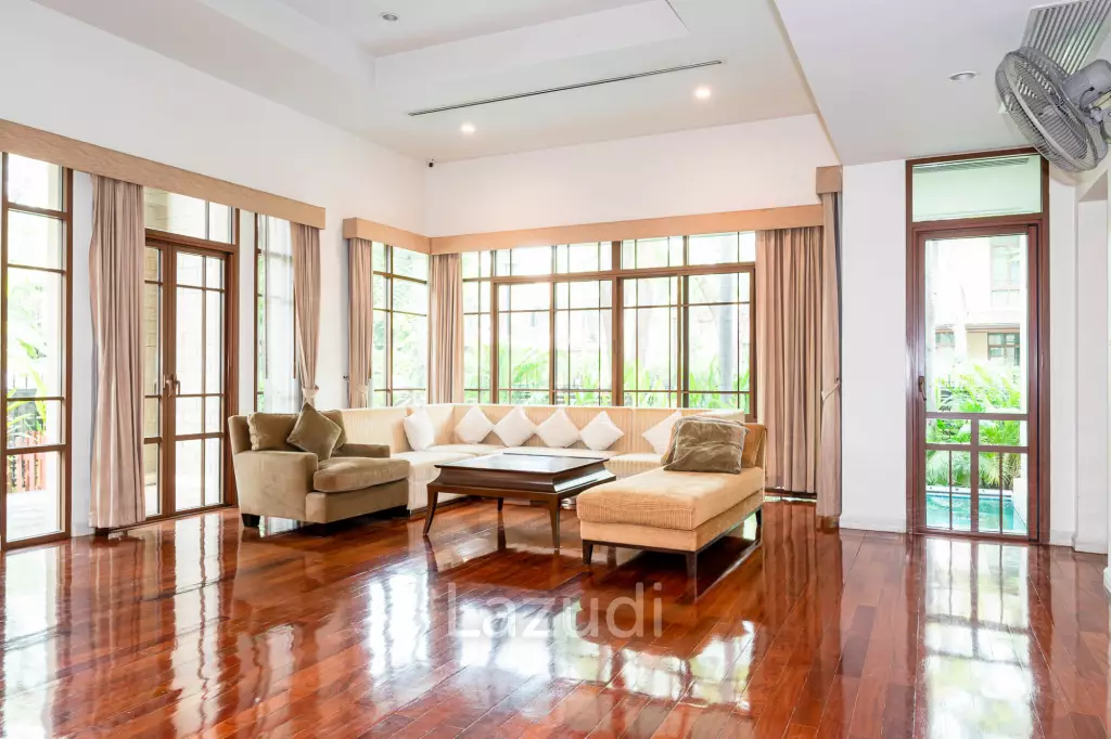 4 Bedroom 5 Bathroom 490 Sq.m Baan Sansiri 67
