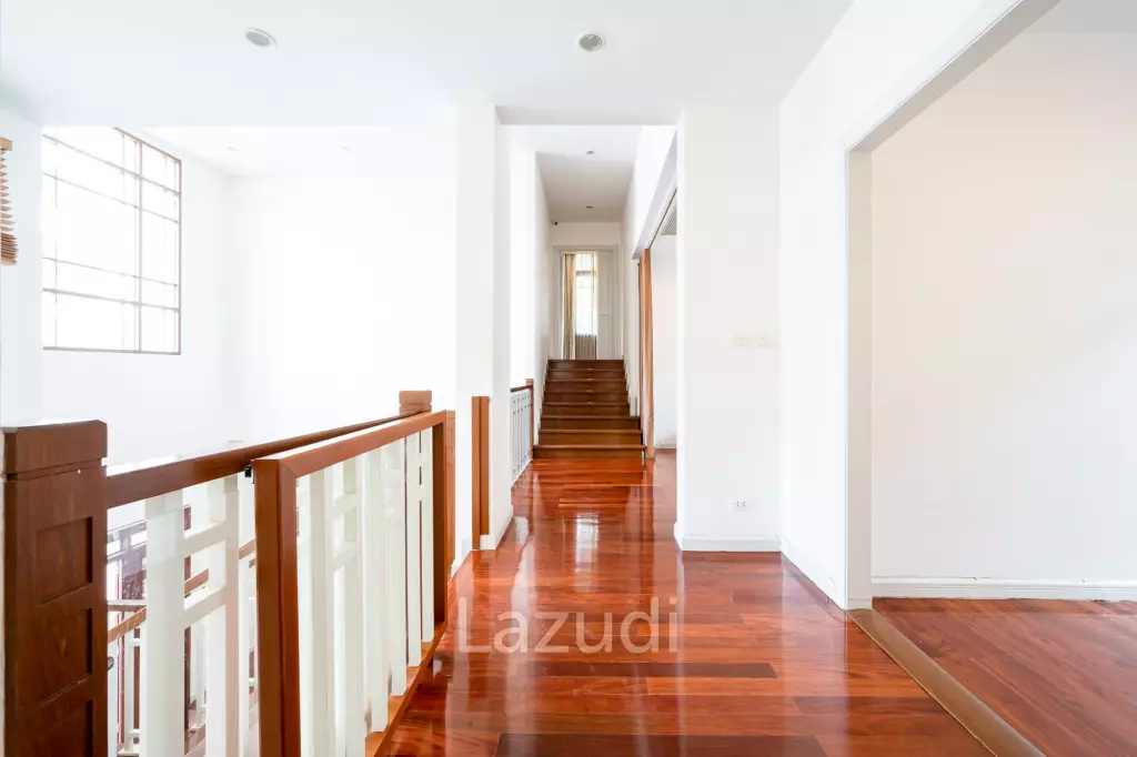 4 Bedroom 5 Bathroom 490 Sq.m Baan Sansiri 67