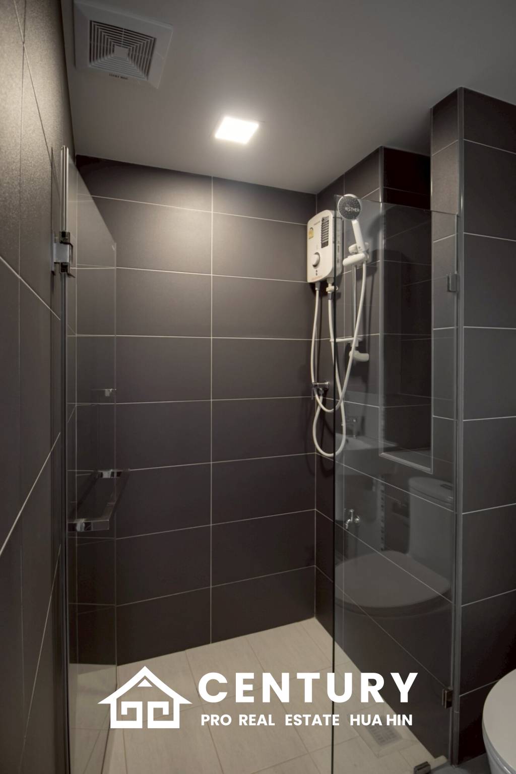 67 ตร.ม 2 เตียง 2 อาบน้ำ คอนโดมิเนียม For ขาย