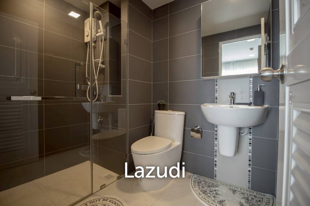 Stylish 2-Bed Condo with Mountain Views in Hua Hin
