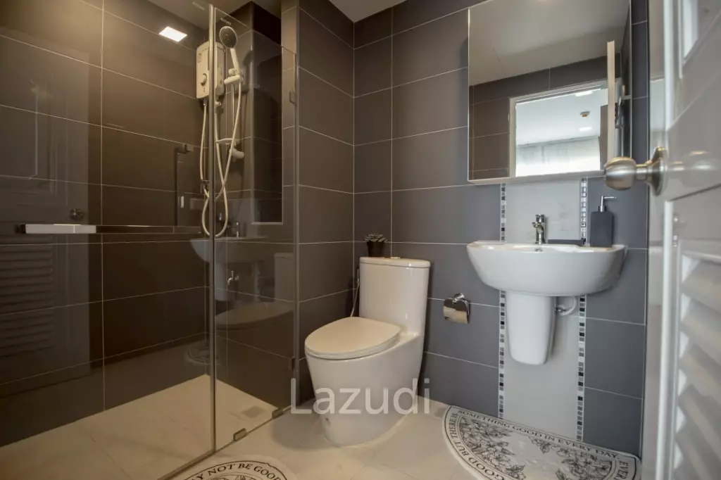 Stylish 2-Bed Condo with Mountain Views in Hua Hin