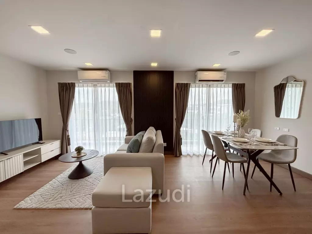 Stylish 2-Bed Condo with Mountain Views in Hua Hin