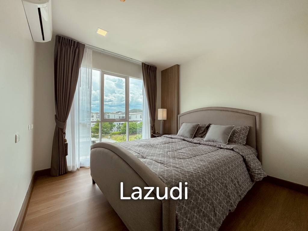 Stylish 2-Bed Condo with Mountain Views in Hua Hin