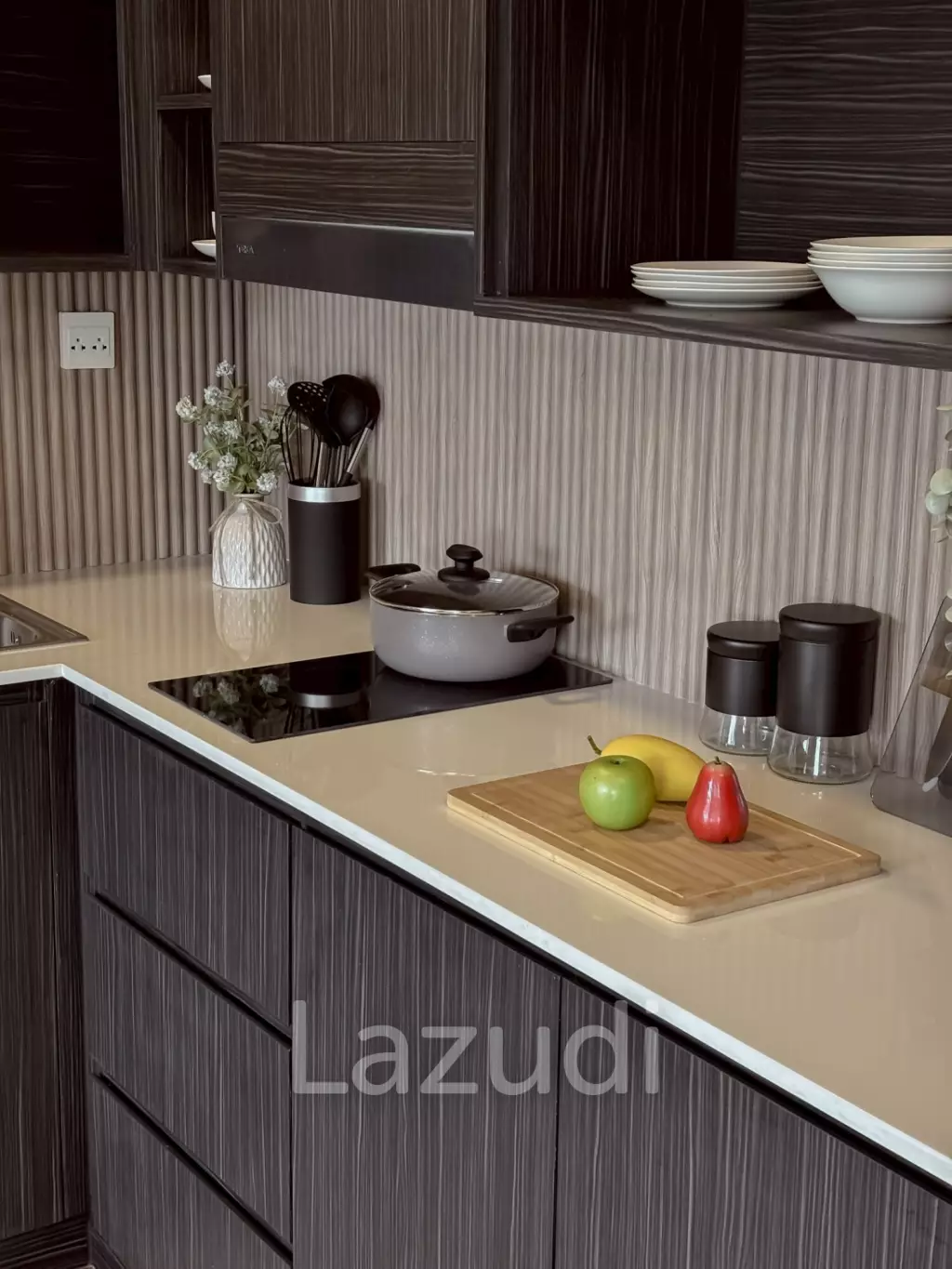 Stylish 2-Bed Condo with Mountain Views in Hua Hin